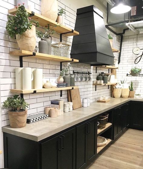 The use of upper shelves in this farmhouse style kitchen is a great way to modernize your kitchen. Dapur Rustic, Rustic Industrial Kitchen, Koti Diy, Kitchen Ikea, Kabinet Dapur, Black Kitchen Cabinets, Decor Ikea, Magnolia Market, Kitchen Farmhouse