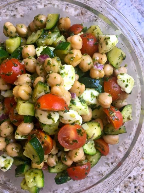 Pesto Chickpea, Pesto Salad Recipes, Chickpea Salad Recipe, Pesto Salad, Backyard Barbeque, Chickpea Salad Recipes, No Cook, Chickpea Recipes, Homemade Pesto