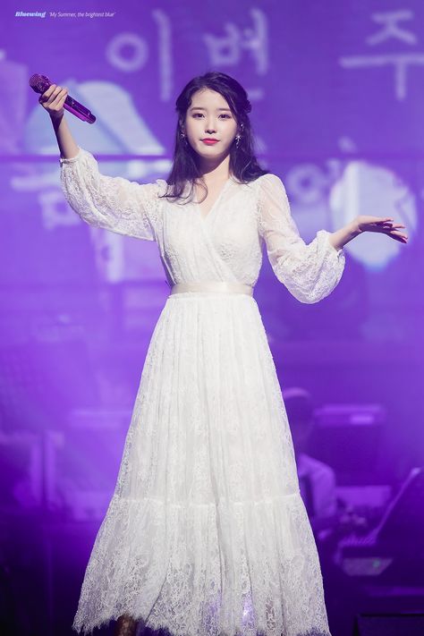 Iu Winter Outfit, Iu Dress, Step Siblings, Lee Jieun, Long Gown Dress, Trendy Dress Outfits, Pretty Prom Dresses, Korean Girl Fashion, 10th Anniversary