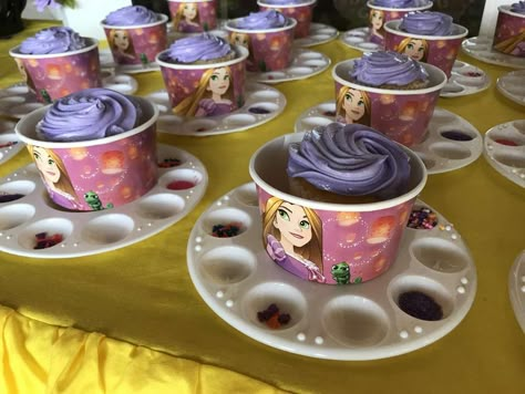 Tangled Birthday Party Food Ideas, Tangled Themed 2nd Birthday Party, Rapunzel Tea Party, Rapunzel Goodie Bags Ideas, Rapunzel Snack Ideas, Rapunzel 1st Birthday Party, Rapunzel 3rd Birthday Party, Rapunzel Birthday Ideas, Rapunzel 2nd Birthday