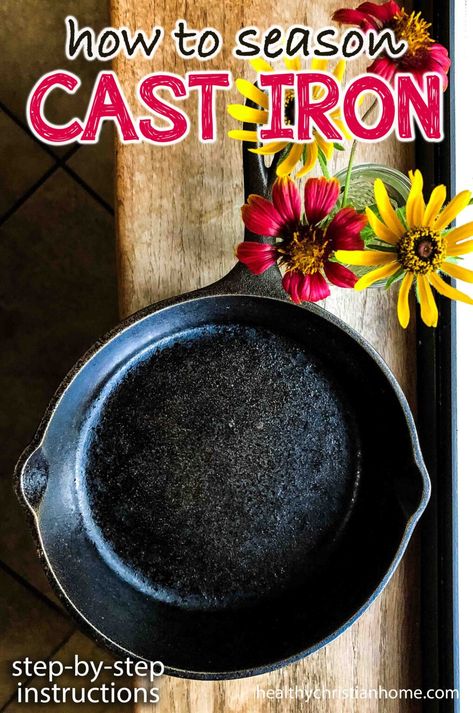 Cast Iron Skillet Care, Cast Iron Pan Care, Rusty Cast Iron Skillet, Cleaning Cast Iron Pans, Cast Iron Skillet Recipes Dinner, Cooking With Cast Iron, Cleaning Cast Iron Skillet, Season Cast Iron Skillet, Seasoned Cast Iron Pan