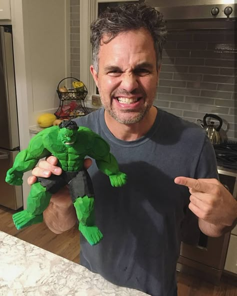 Mark Ruffalo Hulk, Superhero Day, Marvel Bts, Banner Hulk, Mcu Cast, Avengers Cast, Marvel Men, Peggy Carter, Marvel Images