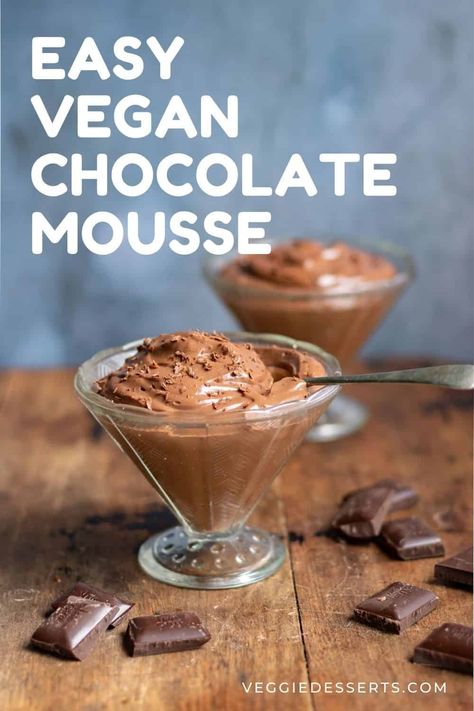 This easy recipe for Vegan Tofu Chocolate Mousse is the perfect dairy-free no-bake dessert made with just 4 ingredients that comes together in minutes! Enjoy it right away like a chocolate pudding, or chill it for an hour to turn it into a silky, light, and airy mousse! Clean Desserts, Homemade Chocolate Pudding, Vegan Chocolate Mousse, Avocado Chocolate Pudding, Avocado Pudding, Chocolate Mousse Recipe, Mousse Recipes, Melting Chocolate Chips, Köstliche Desserts