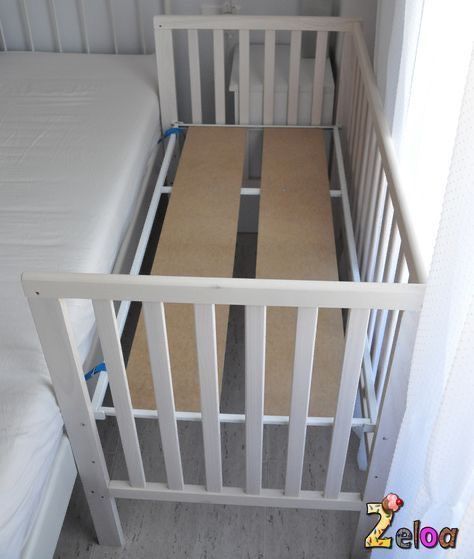 Co Sleeper Crib, Baby Crib Diy, Diy Crib, Baby Corner, Cozy Baby Room, Newborn Baby Tips, Baby Pool, Baby Rosa, Cunas Para Bebes