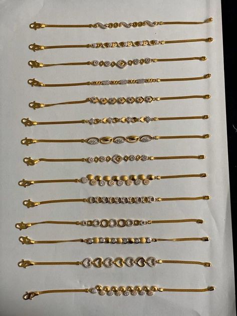 Gold Ornaments For Women, Bracelets Gold Simple For Women Indian, Golden Chain Designs For Women, Necklace Design Ideas, Gold Necklace Design, Women Gold Necklace, Hand Bracelets, Glamour Jewelry, Gold Bracelet Simple