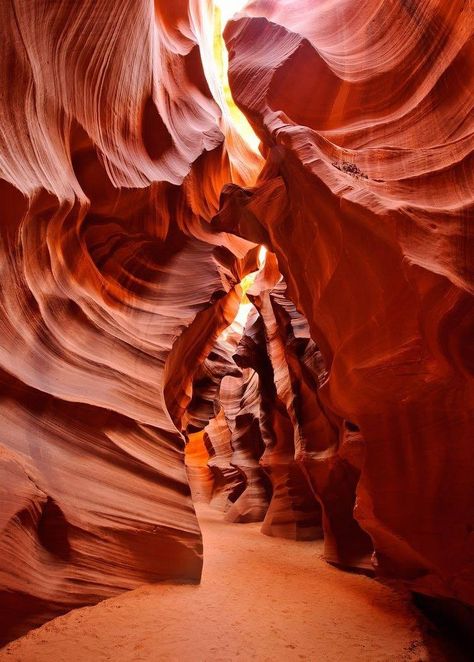 Discover the natural beauty of Lower Antelope Canyon, a slot canyon located in northern Arizona in Lake Powell Navajo Tribal Park. The departure point is located just a few minutes outside of Page, Arizona, on HWY 98. For more information or to schedule your visit, click here. Lower Antelope Canyon is shallower than Upper Antelope […] Antelope Canyon Arizona, Slot Canyon, Arizona Travel, Beautiful Places On Earth, Usa Travel Destinations, Great Smoky Mountains, Antelope Canyon, Most Beautiful Places, Amazing Nature