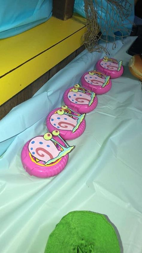 Sponge Bob Gift Ideas, Spongebob Bachelorette Theme, Spongebob 5th Birthday Party Ideas, Sponge Bob Birthday Party Ideas Food, Spongebob Birthday Gift Ideas, Spongebob Party Centerpieces, 25 Years Later Spongebob Sign, Spongebob Valentine Box Ideas, Spongebob Party Foods