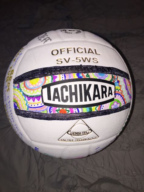 Decorated Volleyball, Volleyball Decorations, Volleyball Crafts, Volleyball Ideas, Peter Piper, Volleyball Humor, Coaching Teachers, Volleyball Games, Jeans Summer