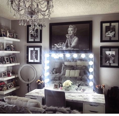 Black Bedroom Decor, Room Organization Bedroom, Luxury Room Bedroom, Beauty Room Decor, Room Redesign, Glam Room, Girl Bedroom Designs, Redecorate Bedroom, Apartment Decor Inspiration