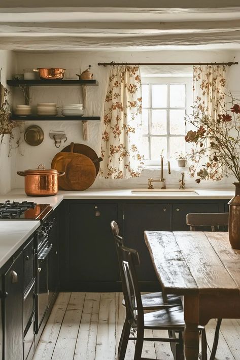 How to Achieve the English Country Look in Your Kitchen - Kitchen Informant Black Cottage Kitchen, English Kitchen Decor, English Country Kitchen Lighting, Cottage Kitchen Dark Counter, Dark Cottage Kitchen, Moody Cottage Kitchen, English Countryside Kitchen Modern, English Country Estate Kitchen, 1800s Mansion