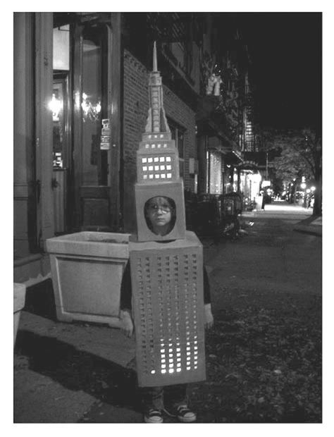 Empire State Building Costume, King Kong Costume, Cardboard Costume, Weeping Angel, Halloween 2016, King Kong, Kids Art, Little People, Empire State