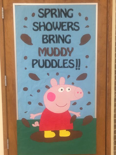 Peppa Pig - Spring Peppa Pig Classroom Theme, Pig Bulletin Board Ideas, Peppa Pig Decorations, Pepper Pig, Easter Classroom, April Crafts, Classroom Doors, Spring Bulletin Boards, Classroom Board