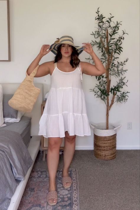 Mexico Outfit Ideas Midsize, Outfit Ideas For Mexico Vacation Plus Size, Beach Fits Midsize, Beach Holiday Outfits Plus Size, Midsize Vacation Outfits Beach, Mexico Vacation Outfits Midsize, Swimsuits Midsize, Beach Outfits Midsize, Outfit Playa Curvy