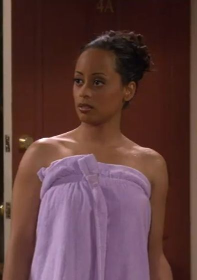 actrice Essence Atkins Essence Atkins, Ashley Banks Outfits, Glossy Lips Makeup, 90s 2000s Fashion, I Love Being Black, Early 2000s Fashion, Christina Milian, 2000s Aesthetic, Black Femininity