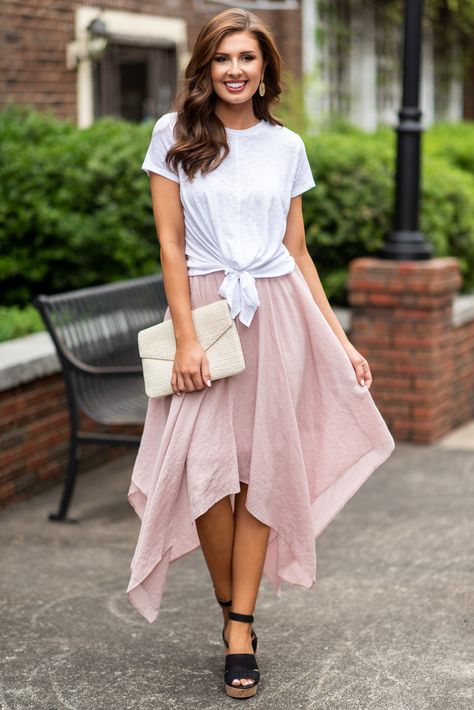 Tied To The Idea Top, White Handkerchief Skirt Outfit, Boho Fashion Spring, Handkerchief Skirt, Midi Skirt Outfit, Trendy Boutique, Mint Julep Boutique, Boutique Tops, Mint Julep, Skirt Outfit