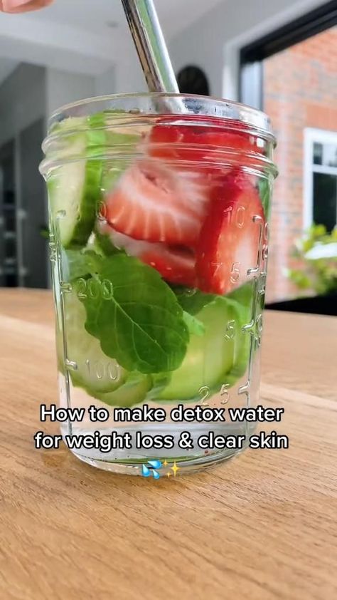 Gut Cleanse, Healthy Water Drinks, Best Smoothie, Detox Water Recipes, Healthy Drinks Smoothies, Healthy Juice Recipes, Healthy Drinks Recipes, Healthy Detox, Water Recipes