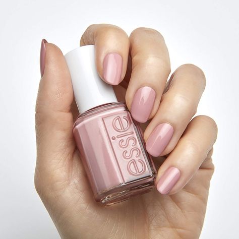 12 Dusty Rose Nail Colors to Try If You’re Tired of Baby Pink Dusty Pink Nails, Essie Pink Nail Polish, Rose Nail Polish, Pretty Nail Polish Colors, Pretty Nail Polish, Broken Nails, Shine Nails, Rose Nails, Pink Nail Polish