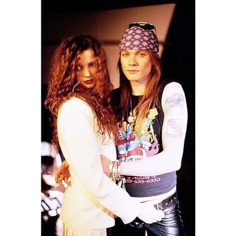 Axl Rose and the ”Sweet Child” Erin Everly during the making of the Sweet Child O’ Mine music video, 1988. Axl Rose Girlfriend, Erin Everly, Pamela Courson, Angela Bowie, Pamela Des Barres, Bebe Buell, Axel Rose, Jane Asher, Theatre Problems