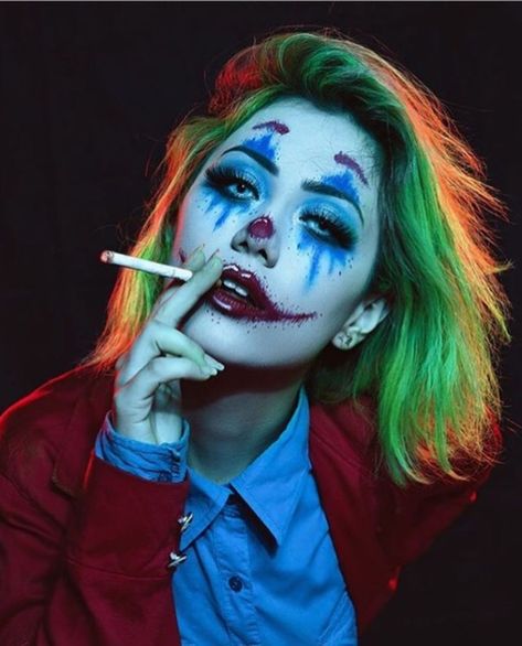 Gender Bend Cosplay, Joker Clown, Joker Cosplay, Disney Cosplay, Marvel Dc Comics, Character Portraits, Marvel Dc, Dc Comics, Halloween Face Makeup