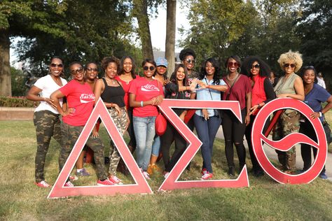 College Homecoming, Big Little Quotes, Little Sister Quotes, Adoption Quotes, Spelman College, Sister Poems, Theta Sorority, Delta Sigma Theta Sorority, Campus Life