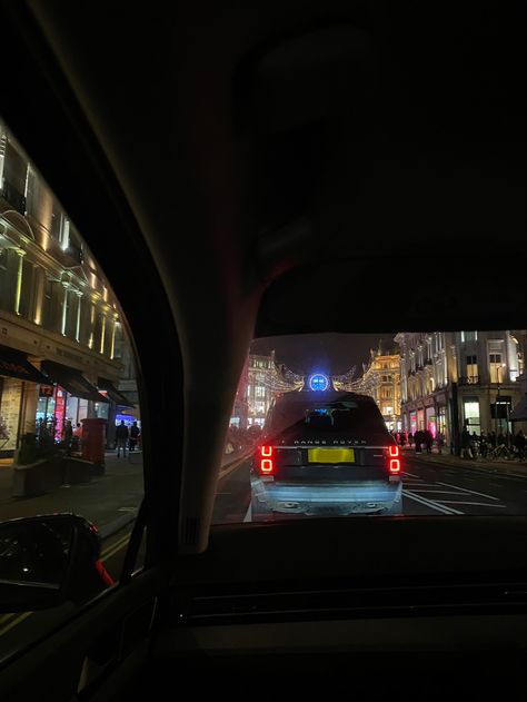 Citylife Aesthetic, Car Drive, Car Driving, Christmas Car, Aesthetic Christmas, London Life, City Life, Car Ins, In London