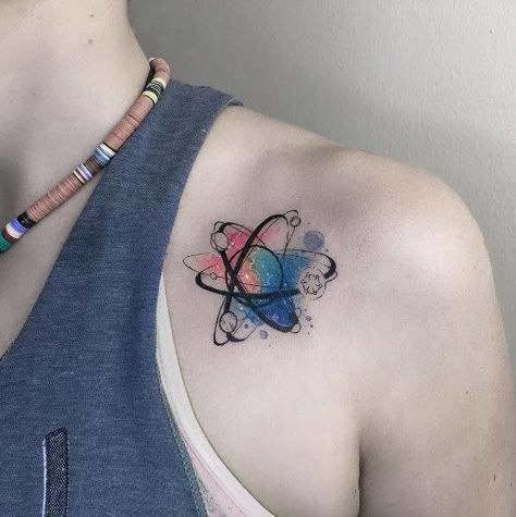 Atom Tattoo, Watercolor Galaxy Tattoo, Font Tato, Science Tattoo, Science Tattoos, Molecule Tattoo, Tattoo Diy, Tattoo Watercolor, M Tattoos