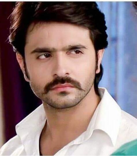 Ashish Sharma, Handsome Italian Men, Biography Movies, Handsome Celebrities, Girly Attitude Quotes, Tv Actors, Relationship Status, Family Relationships, Cute Actors