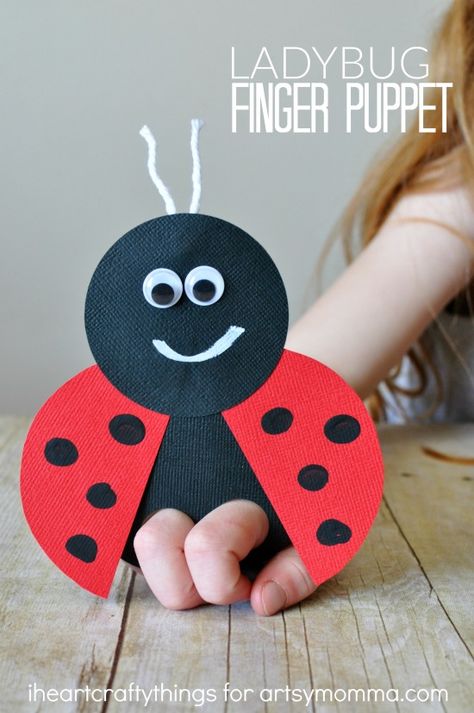 Easy Ladybug Crafts for Kids - Red Ted Art - Make crafting with kids easy & fun Puppet Tutorial, Ladybug Girl, Puppets For Kids, Ladybug Theme, Ladybug Crafts, Bug Crafts, Puppet Crafts, A Ladybug, Finger Puppet