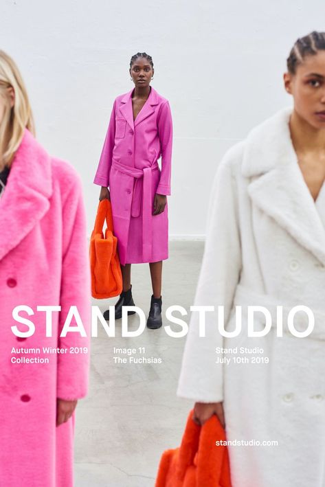 Stand Autumn Winter 2019 (Stand) Creative Fashion Photography, Stand Studio, Shotting Photo, Campaign Fashion, Photoshoot Concept, Fashion Advertising, Fashion Graphic, Branding Photos, Best Photographers