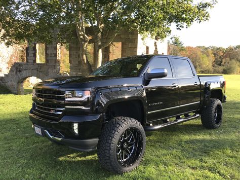 2016 Silverado LTZ 6” BDS lift 22”x12” Hostile Sprockets 35” Nitto ridge grappler SCA fender flares Silverado Ltz, Nitto Ridge Grappler, Chevy Trucks Silverado, Lifted Chevy, Built Truck, Truck Ideas, Gmc Trucks, Lifted Trucks, Vroom Vroom