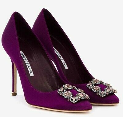 Manila Blahnik, Manolo Blahnik Hangisi, Manolo Blahnik Heels, City Model, Fashion Slippers, Pointed Heels, Purple Satin, Elegant Shoes, Gorgeous Shoes