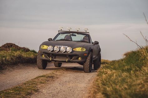 The Monster Miata! Built by Autoworks UK. #pacomotorsports #offroad #miata #convertible #summer #mazda #mx5 #tuner #lifted #liftedtrucks… Lifted Miata, Monster Miata, Miata Convertible, Gambler 500, Volvo Xc70, Pre Runner, Miata Mx5, Rally Cars, Lifted Cars