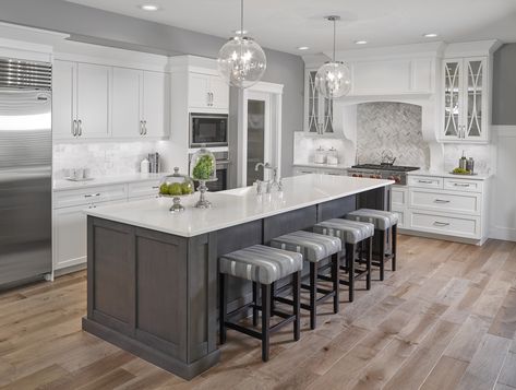 IM2769_05 Grey Island, Renovation Plan, Kitchen Cabinets Grey And White, Home Decor Ideas Kitchen, Home Decor Ideas Bedroom, Grey Kitchen Island, Wallpapers Home, Grey Kitchen Designs, Decor Ideas Kitchen