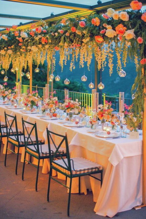 Dream Garden Wedding, Cocktail Party Decor, Wildflower Wedding Theme, Tuscan Inspired Wedding, Whimsical Wedding Decorations, Hacienda Wedding, British Wedding, Red Wedding Theme, Europe Wedding