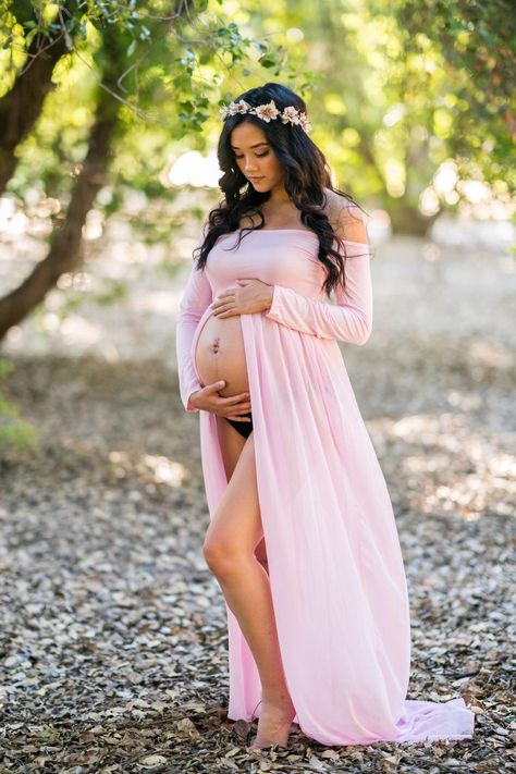 Chiffon Maternity Gown, Maternity Gowns For Photoshoot, Maternity Dresses Photography, Pregnancy Photos Couples, Maternity Photography Outdoors, Maternity Photoshoot Outfits, Long Sleeve Maternity Dress, Maternity Photography Couples, Maternity Photoshoot Poses