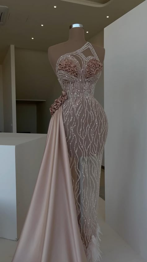 Prom Dresses Long Sleeves, Minna Fashion, Matric Dance Dresses, Robes Glamour, Celebrity Inspired Dresses, Prom Girl Dresses, Dinner Dress Classy, Senior Prom Dresses, Classy Prom Dresses