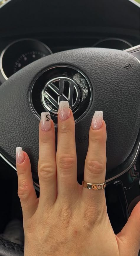 Letter S On Nails Initials, Trendy Nails With Initial, Acrylic Nails With An S Initial, Nails With S Initials Acrylic, Nails With Letter S Initial, Short Gel Nails With Initial, Cute Nails With Boyfriends Initial Short, Nails With Small Initial, Manicure With Initials