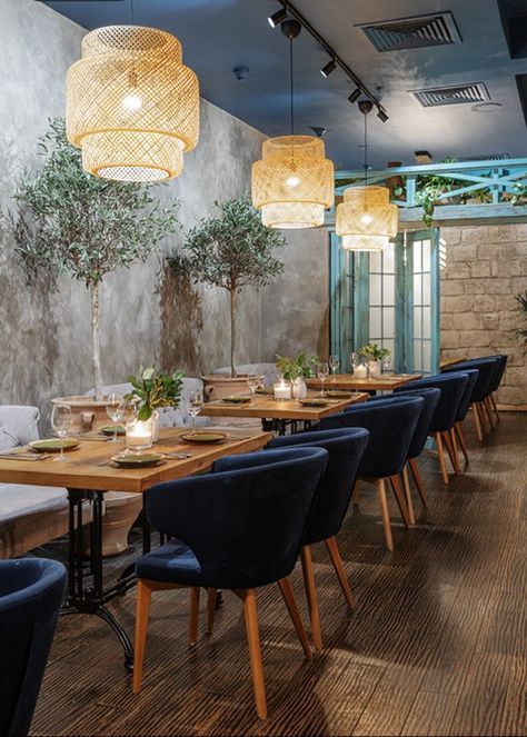 Small Restaurant Interior, Bistro Interior, Restaurant Layout, Bistro Design, Small Restaurant Design, Restaurant Design Inspiration, Modern Restaurant Design, Decoration Restaurant, Rustic Restaurant