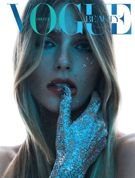 Madison Headrick by Alvaro Beamud Cortes in Vogue Greece — Anne of Carversville American Top Model, Magazine Cover Ideas, Madison Style, The Big Blue, Vogue Editorial, Vogue Magazine Covers, Fashion Magazine Cover, Vogue Beauty, Fashion Cover