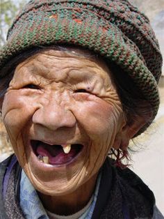 GRANNYS on Pinterest | Old Women, Smile and Old Ladies Smiling People, Old Faces, 웃긴 사진, Ageless Beauty, Old Woman, Old People, People Of The World, Just Smile, Interesting Faces