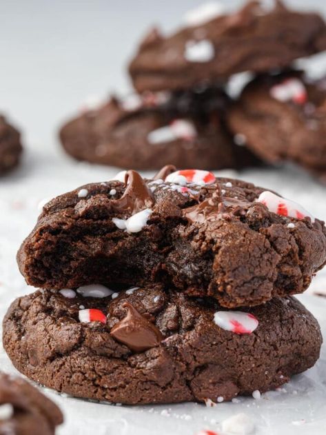 Chocolate Peppermint Cookies Recipe, Peppermint Brownie Cookies, Peppermint Mocha Cookies, Peppermint Cookie Recipe, Peppermint Chocolate Chip Cookies, Toll House Chocolate Chip, Mocha Cookies, Chocolate Peppermint Cookies, Peppermint Brownies