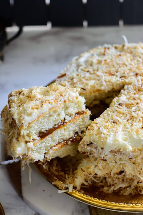 Caramel Coconut, Mascarpone Frosting, Coconut Frosting, Eggless Recipes, Coconut Caramel, Caramel Cake, Frosting Recipe, Coconut Macaroons, Coconut Recipes