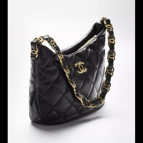 Chanel Hobo Bag 2022, Chanel Hobo Bag, Chanel Pouch, Vintage Chanel Bag, Luxury Bags Collection, Mode Chanel, Chanel Store, Fashion Chanel, Hobo Handbag