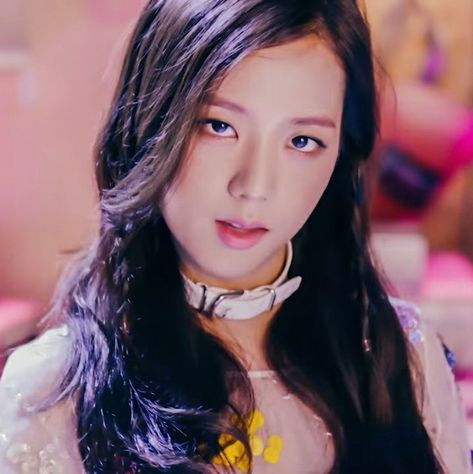 Blackpink Whistle, Jisoo Lq, Icon 5, Flower Branding, Beautiful Wallpaper For Phone, Lq Icons, Dance Practice, Blackpink Jisoo, Yg Entertainment