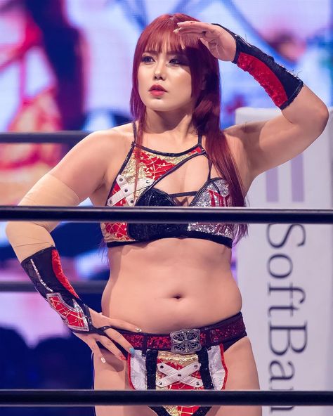 MAIKA STARDOM NJPW PRO WRESTLING Mizuki Whirling Candy Wrestling, Maika Stardom, Stardom Wrestling, Dp Inspiration, Pose Prompts, All Japan Pro Wrestling, Bi Culture, Wrestling Women, Japanese Wrestling