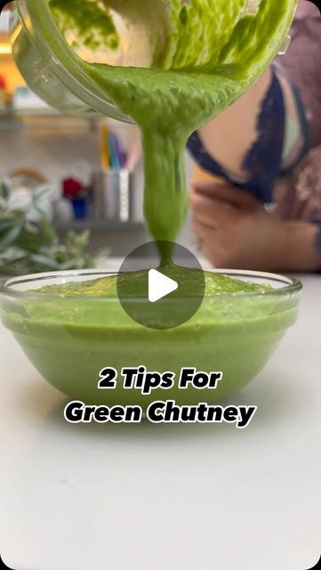 Benazeer Dhorajiwala on Instagram: "The best 2 Tips for making your green chutney look light green and extra delicious! Detailed recipe in comments. ✨☀️

#cooking #greenchutney #dips #starters #instagood #instagram #cookingreels #recipe #recipevideos #tipsandtricks #cookingwithbenazir" Green Chatni Recipes, Green Chatni Recipe, Chatni Recipes, Green Chatni, Green Chutney Recipe, Pakistan Food, Green Chutney, Chutney Recipes, Chutney