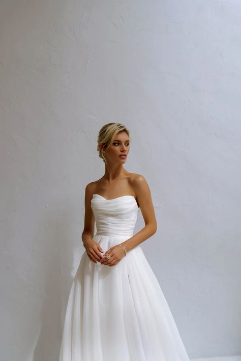 Wedding Dresses Simple Elegant, Simple Elegant Wedding Dress, Natalia Romanova, Organza Wedding Dress, Simple Elegant Wedding, Organza Wedding, Classic Wedding Dress, A Line Wedding Dress, Dreamy Wedding