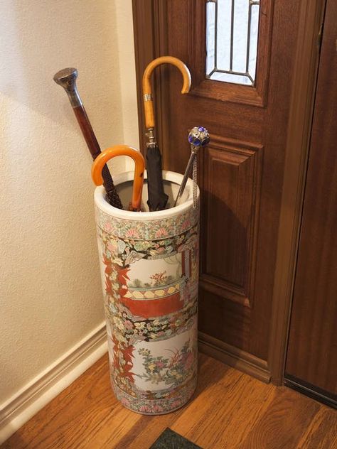 Umbrella Stand Umbrella Stand Ideas, Umbrella Stand Entryway Front Doors, Umbrella Storage, Diy Umbrella Holder, Umbrella Stands, Small Foyer Ideas, Ceramic Umbrella Stand, Fromt Doors, Umbrella Stand Design