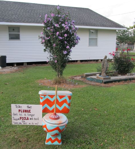 Yep we got the TACKY toilet from our neighbors.   Cute fundraising idea, Traveling Toilet Fundraiser, Fundraising Ideas School Clubs, Toilet Fundraiser, Fun Raiser Ideas, Dance Team Fundraisers, Softball Fundraiser, Peewee Cheer, Spirit Week Themes, Football Fundraiser