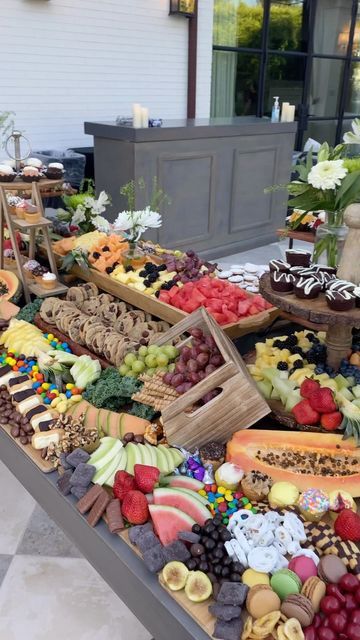 Dessert Grazing Table Ideas Birthday, Charcuterie Dessert Table, Fruit And Dessert Grazing Table, Desert Charcuterie Table, Dessert Charcuterie Table Wedding, Sweet Grazing Table Ideas, Grazing Table Sweet, Football Grazing Table, Dessert Graze Table